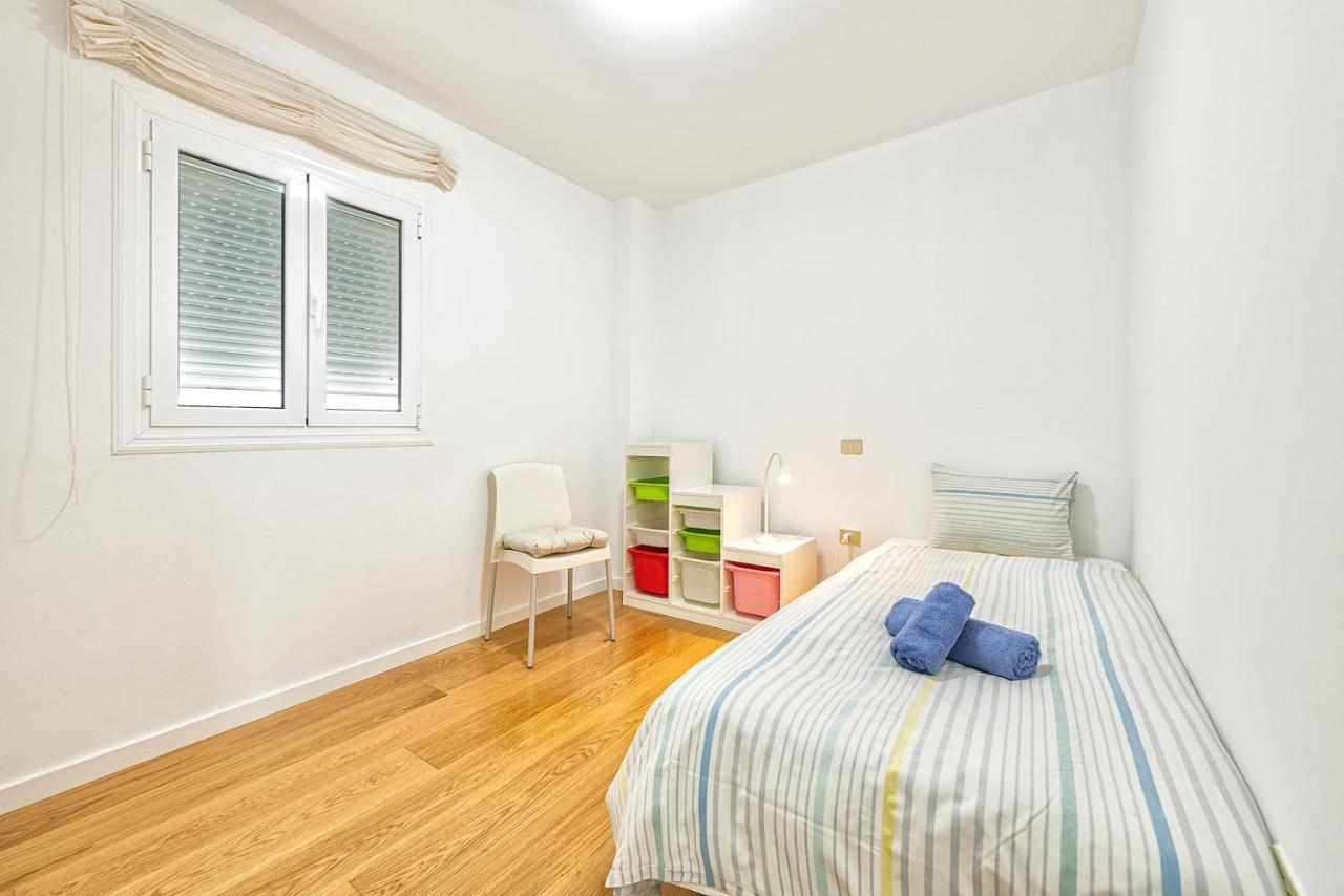 Fantastic New In Salinetas. Apartament *